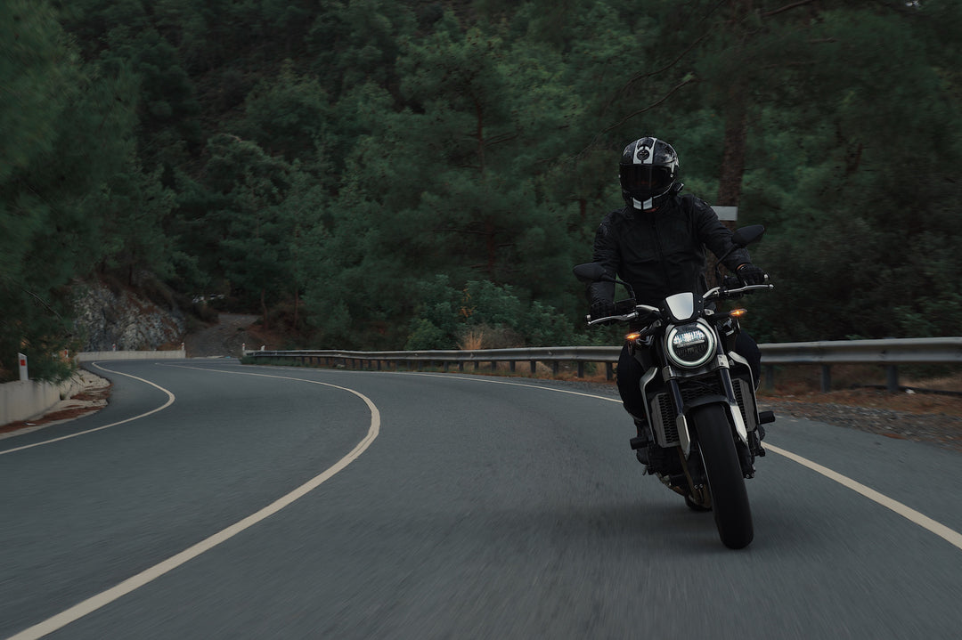 10 Famous Motorcycle Routes Around the World