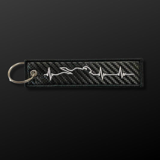 Llavero de fibra de carbono para motocicleta Heartbeat